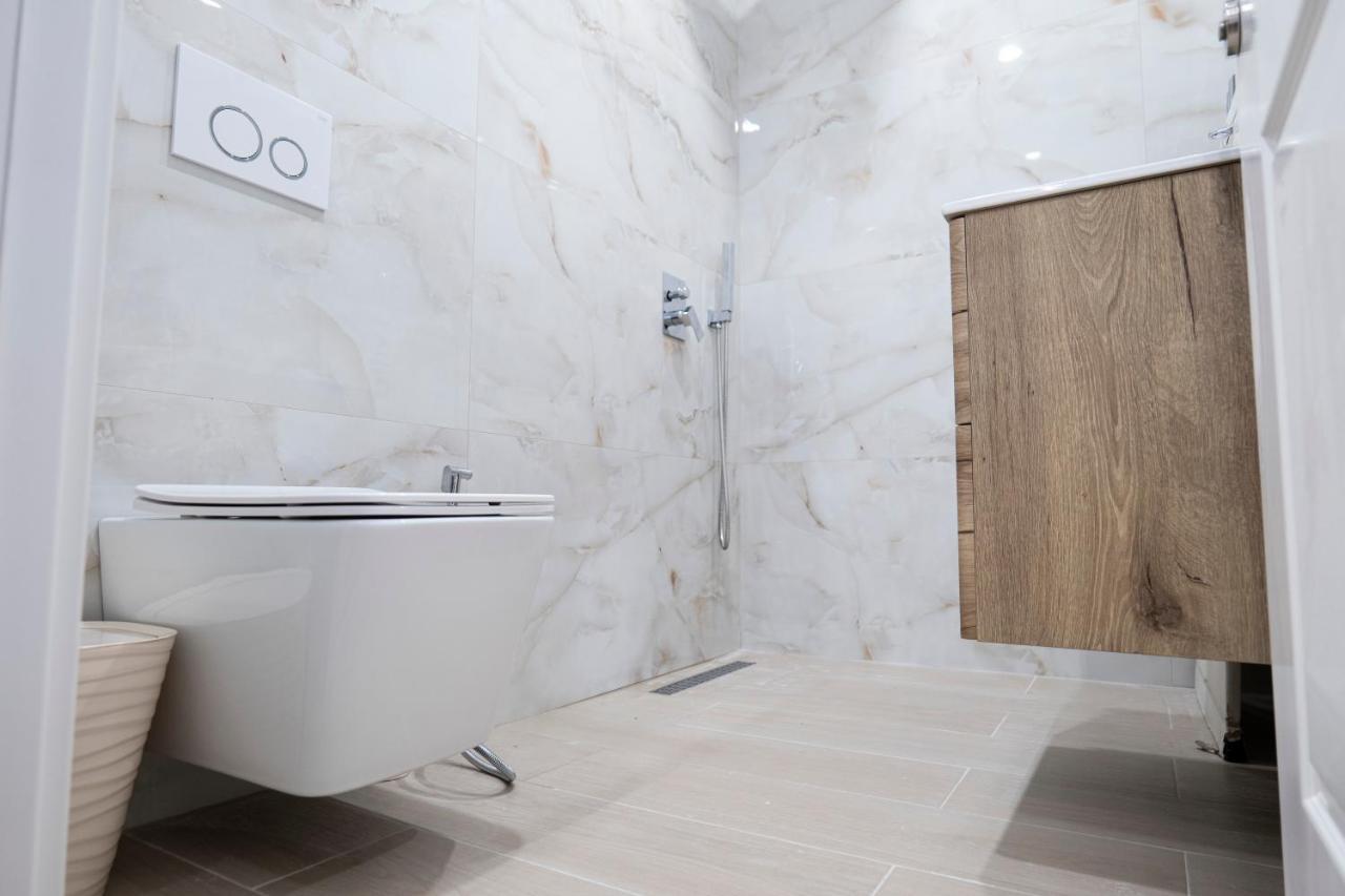 Trio Apartment's Center Appartement *